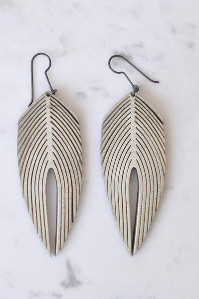 Pluma Earrings